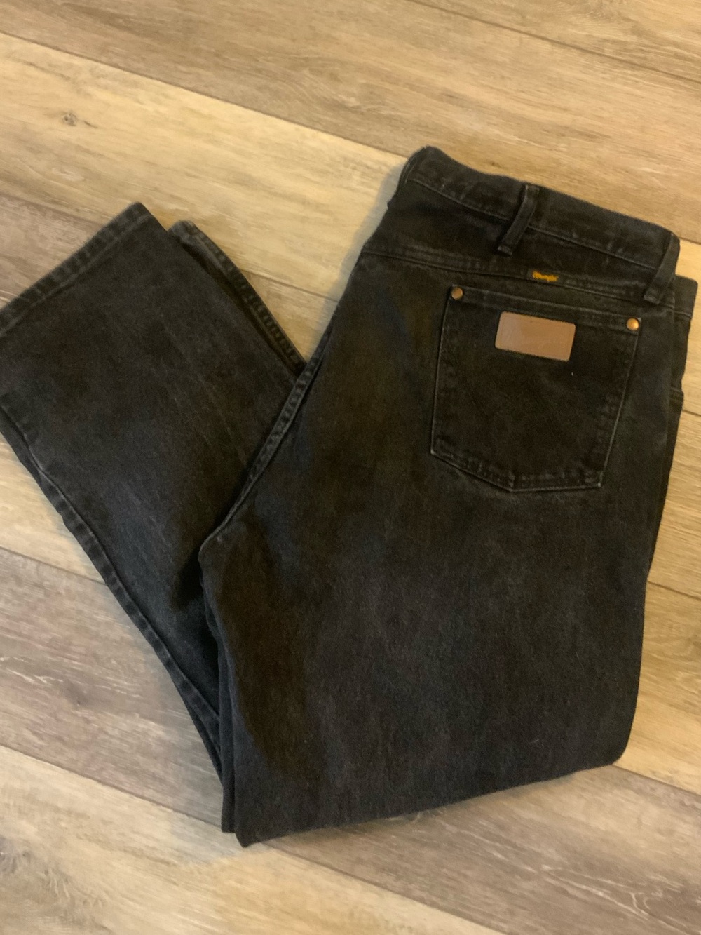 Wrangler Men's Black Relaxed Jeans